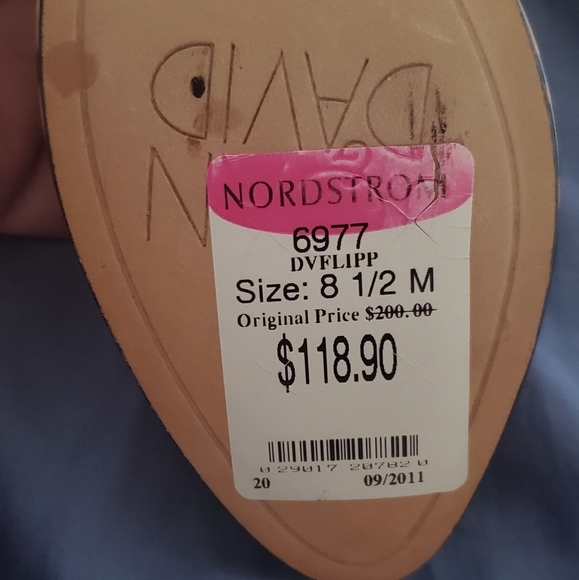 Joan & David leopard print high heel shoe 8.5 M - Picture 5 of 6